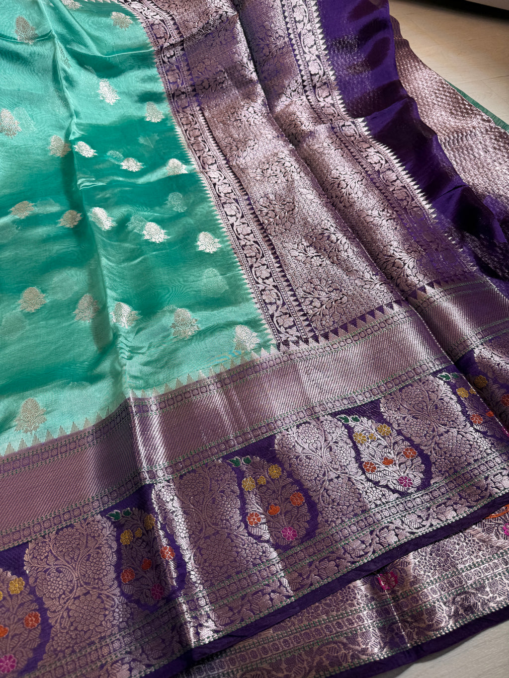 Premium Banarasi Pure Viscose Silk Saree With Contrast Border And Pallu