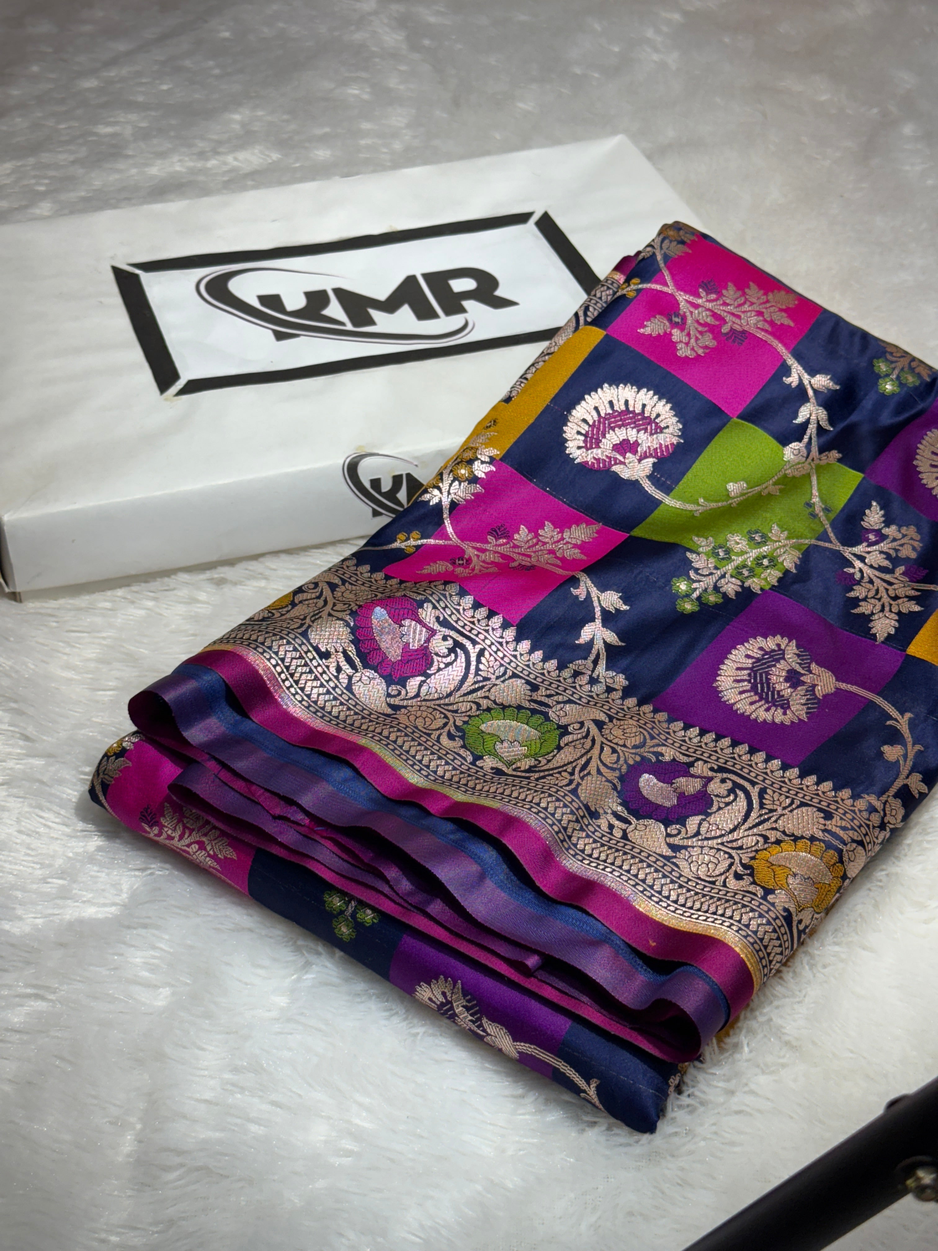Mashru Silk Banarasi Rangkaat Saree Zari Border Pallu