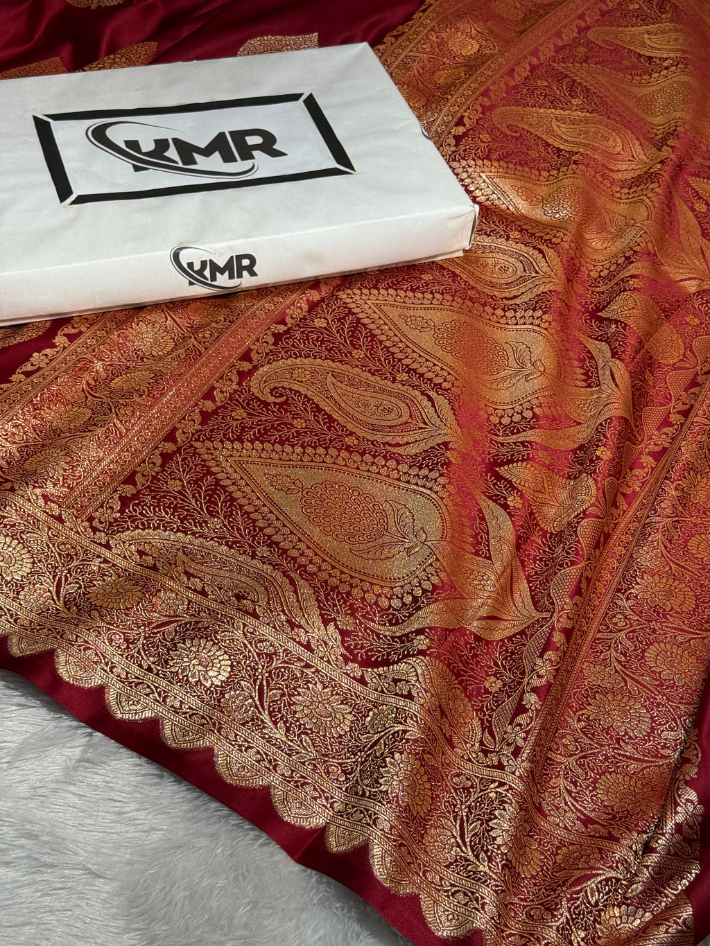 Mashru Silk Banarasi Boota Saree Zari Border Pallu