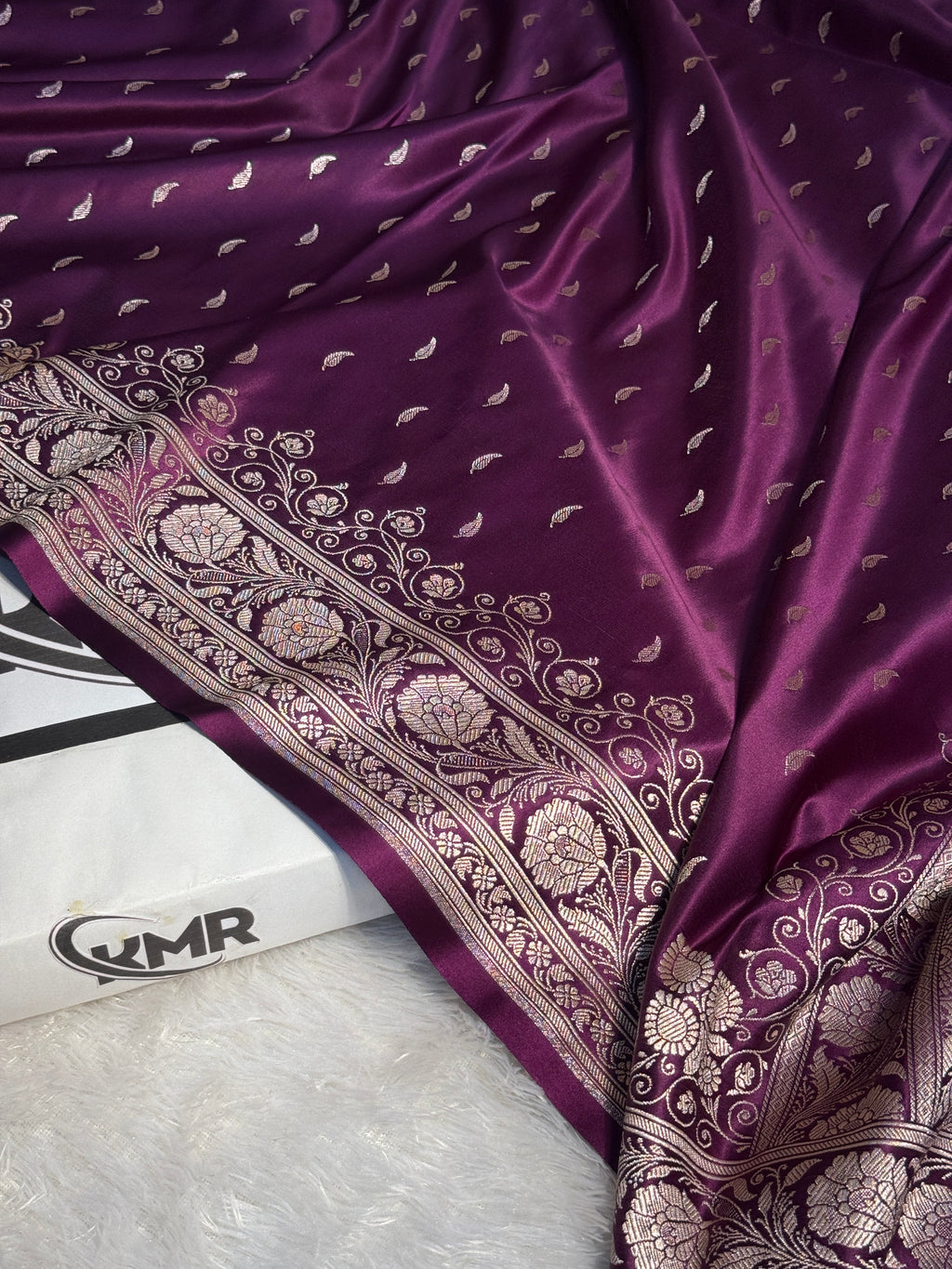 Mashru Silk Banarasi booti Saree Zari Border Pallu