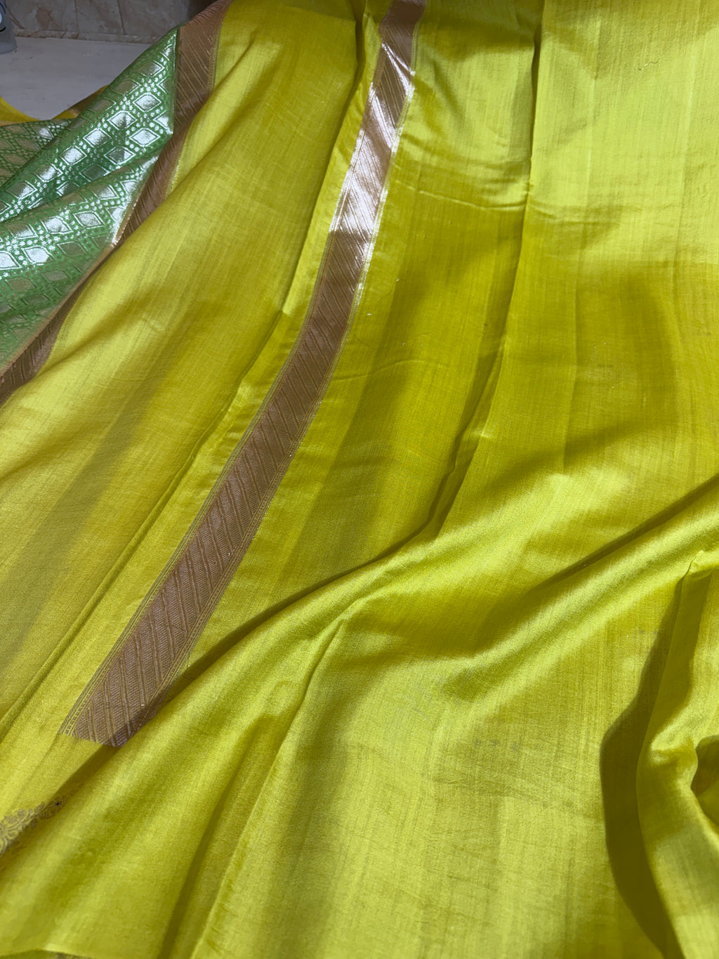 Pure Chiniya Silk Saree With Handbrush Work Border Buti Design Saree