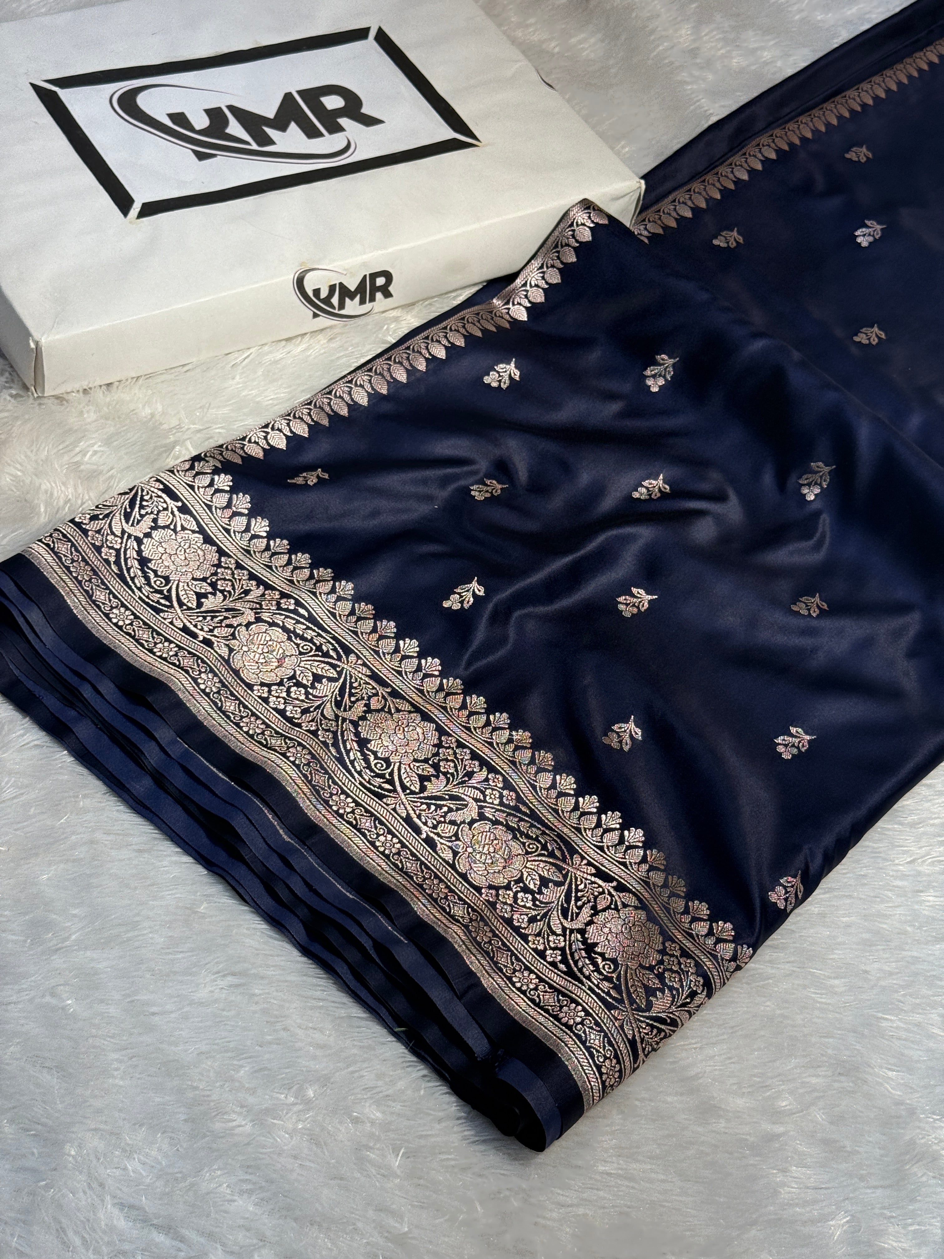 Mashru Silk Banarasi booti Saree Zari Border Pallu