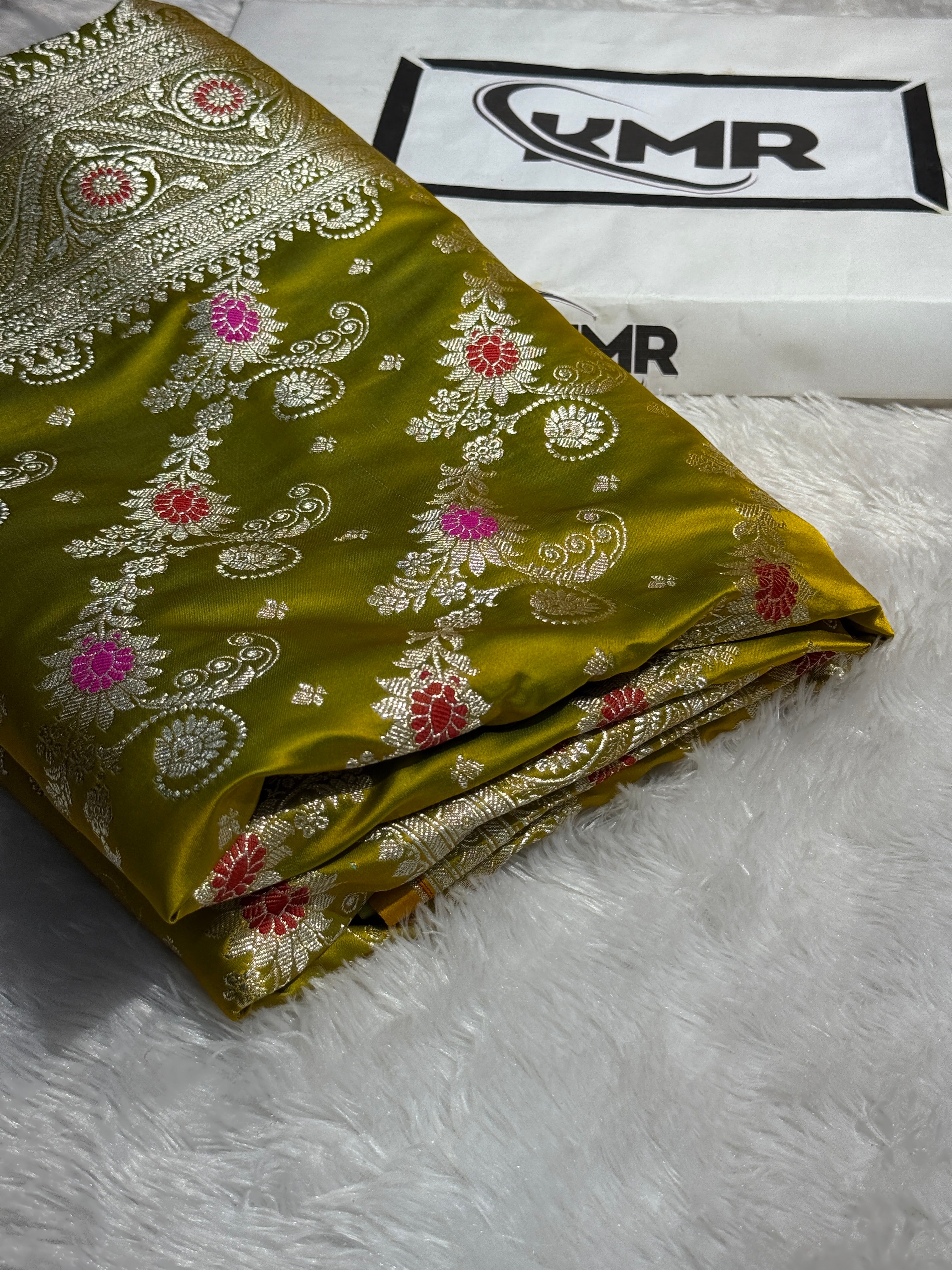 Mashru Silk Banarasi Contrast Meena Work Saree Zari Border Pallu