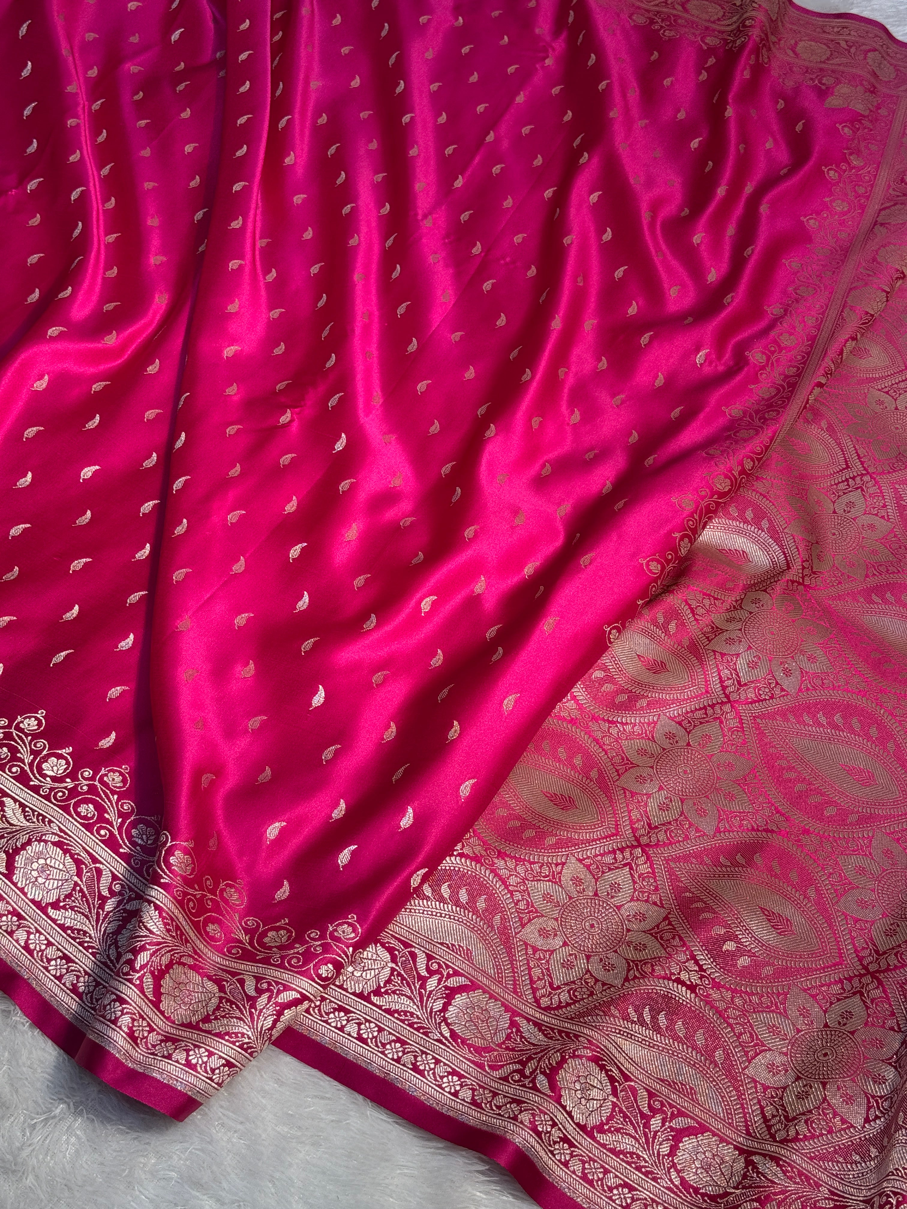 Mashru Silk Banarasi booti Saree Zari Border Pallu