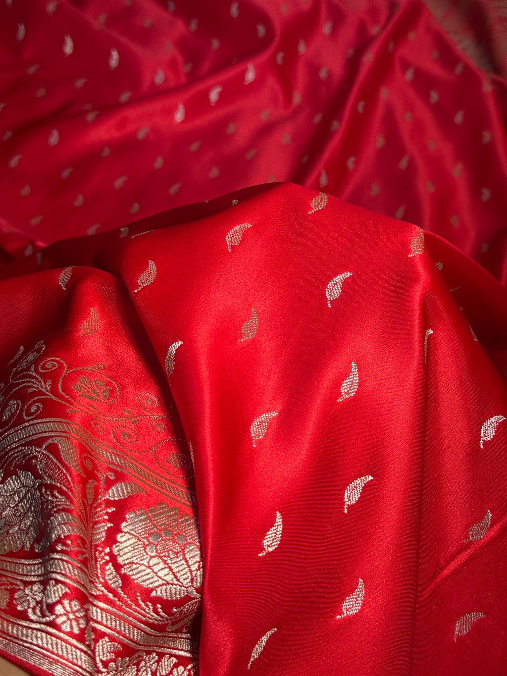 Mashru Silk Banarasi booti Saree Zari Border Pallu