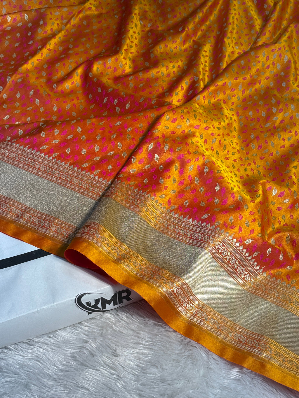 Mashru Silk Banarasi Tanchoi Saree Zari Border Pallu