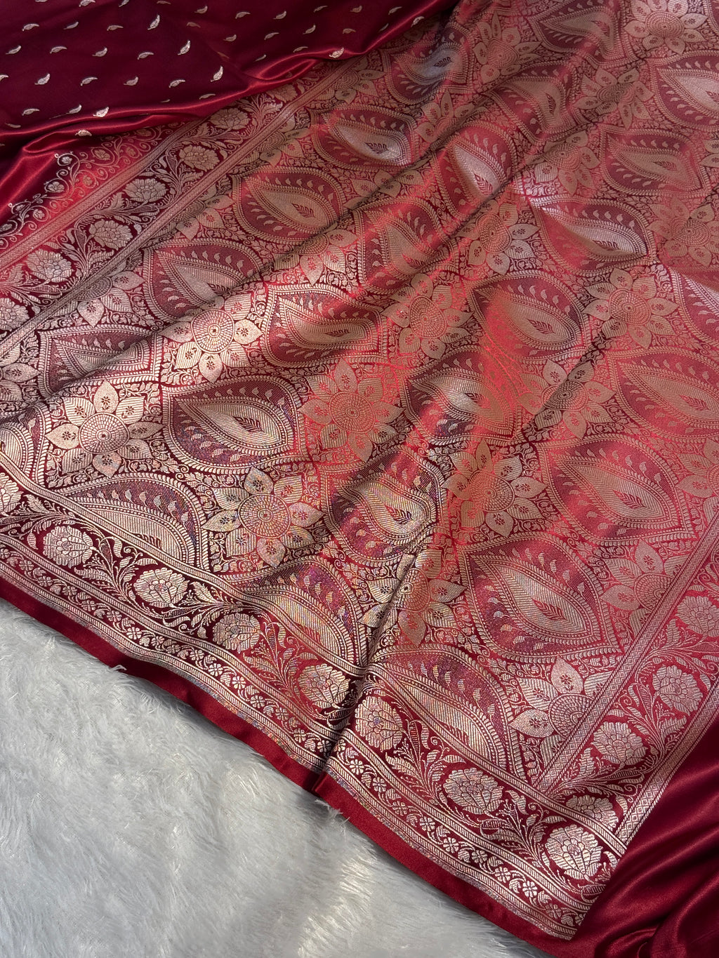 Mashru Silk Banarasi Zari Border Buti Design Saree