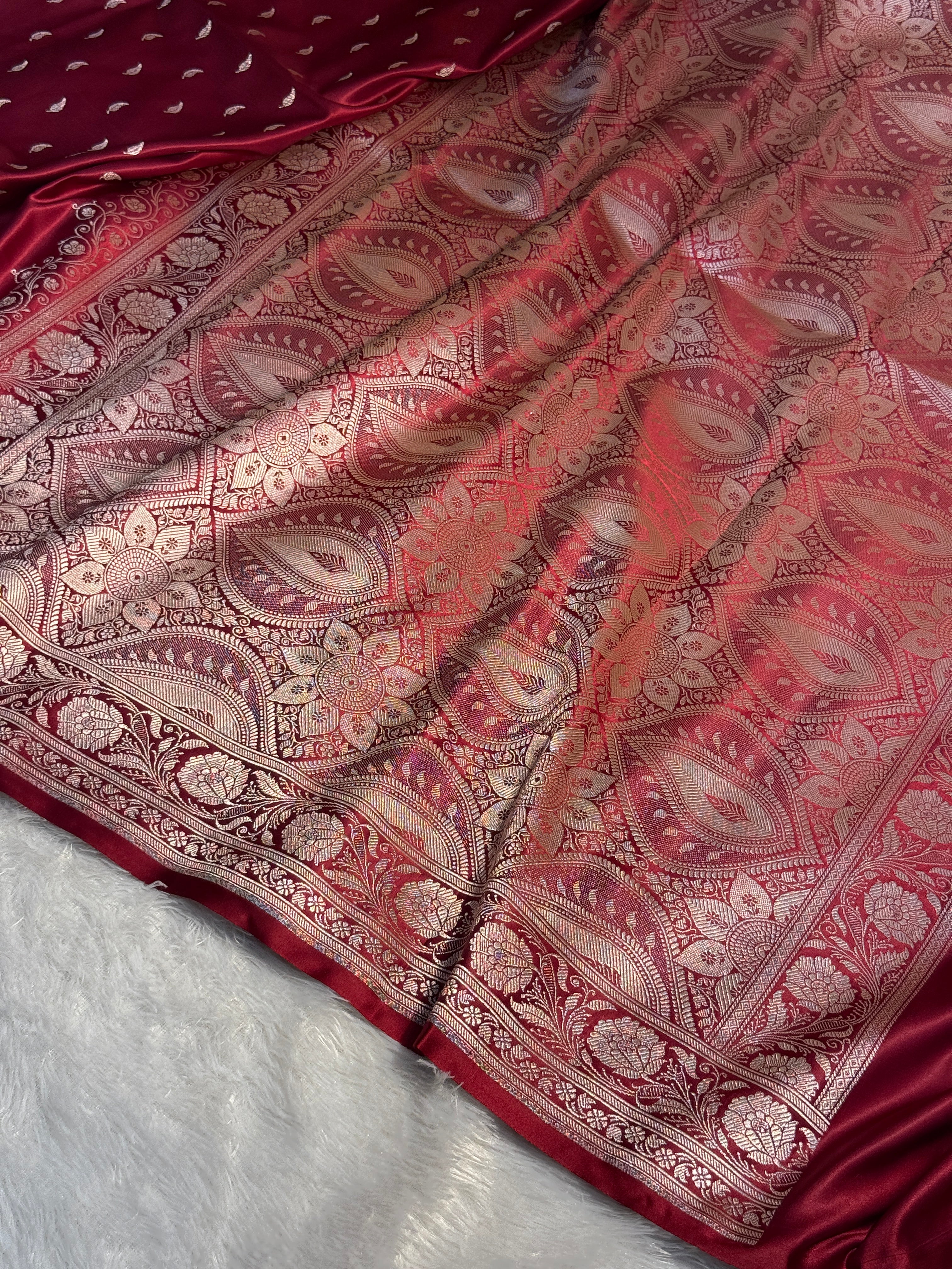 Mashru Silk Banarasi Zari Border Buti Design Saree