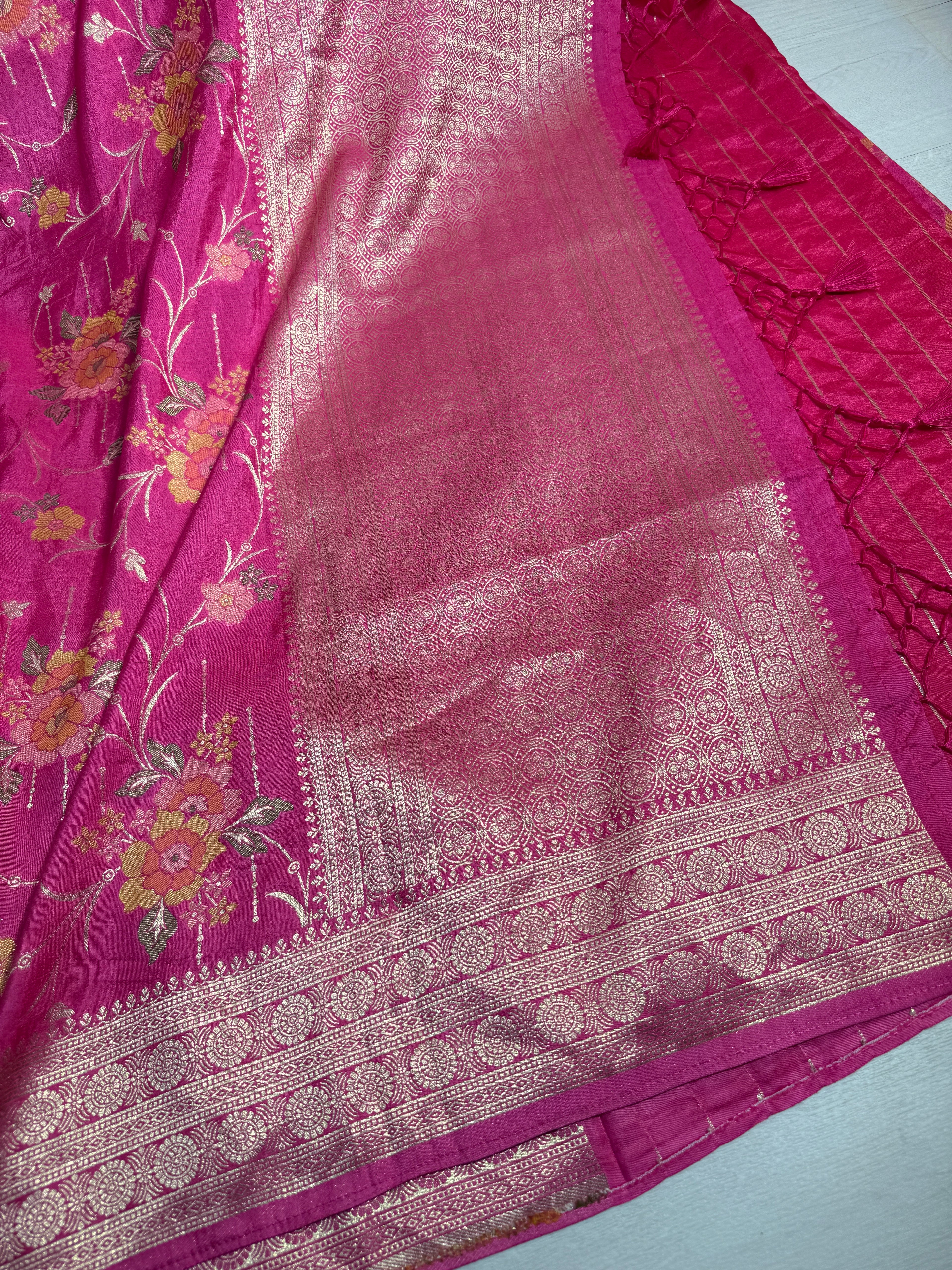 Premium Munga Silk Banarasi Saree With Rich Zari Pallu And Border
