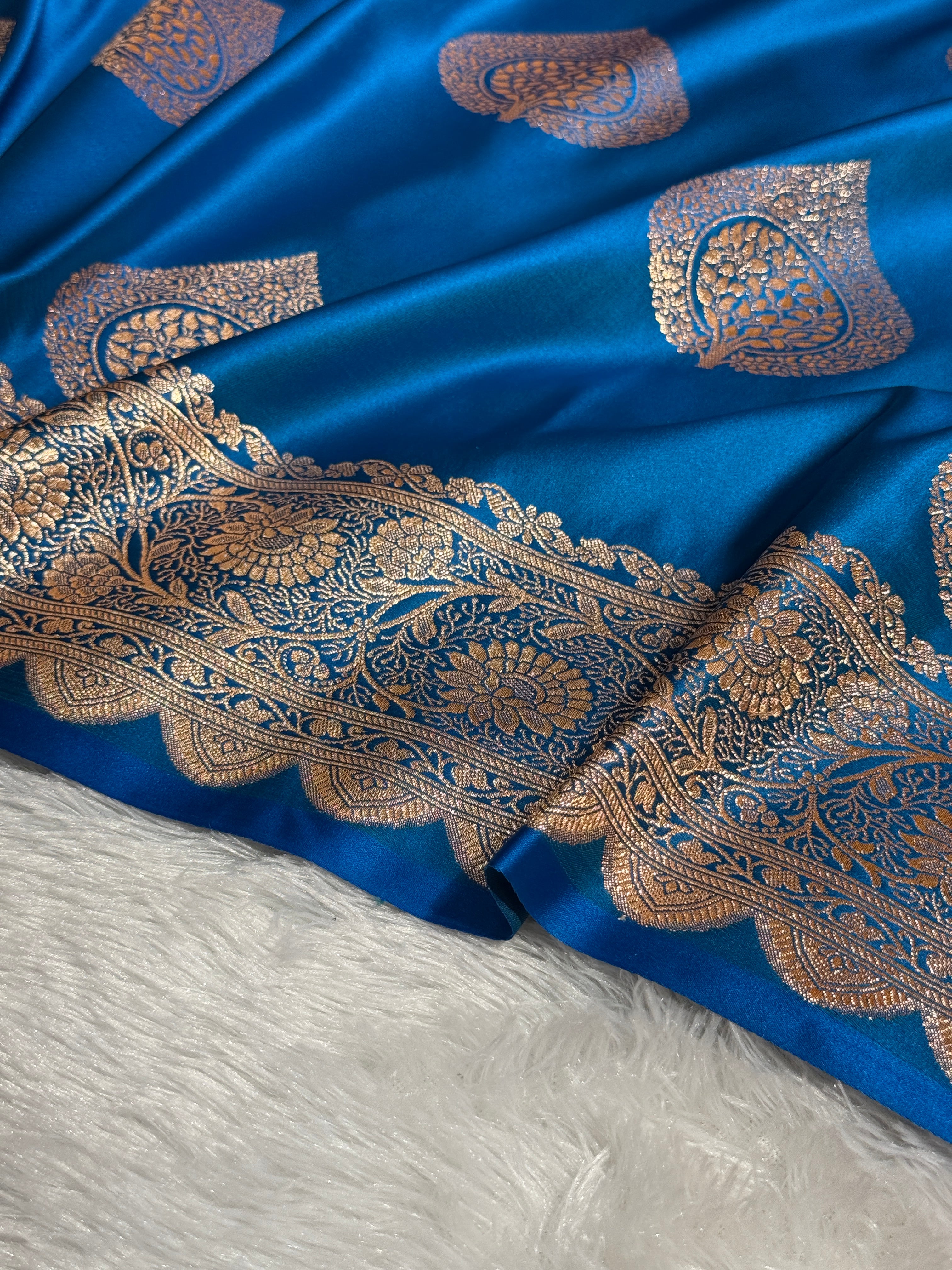 Mashru Silk Banarasi Boota Saree Zari Border Pallu