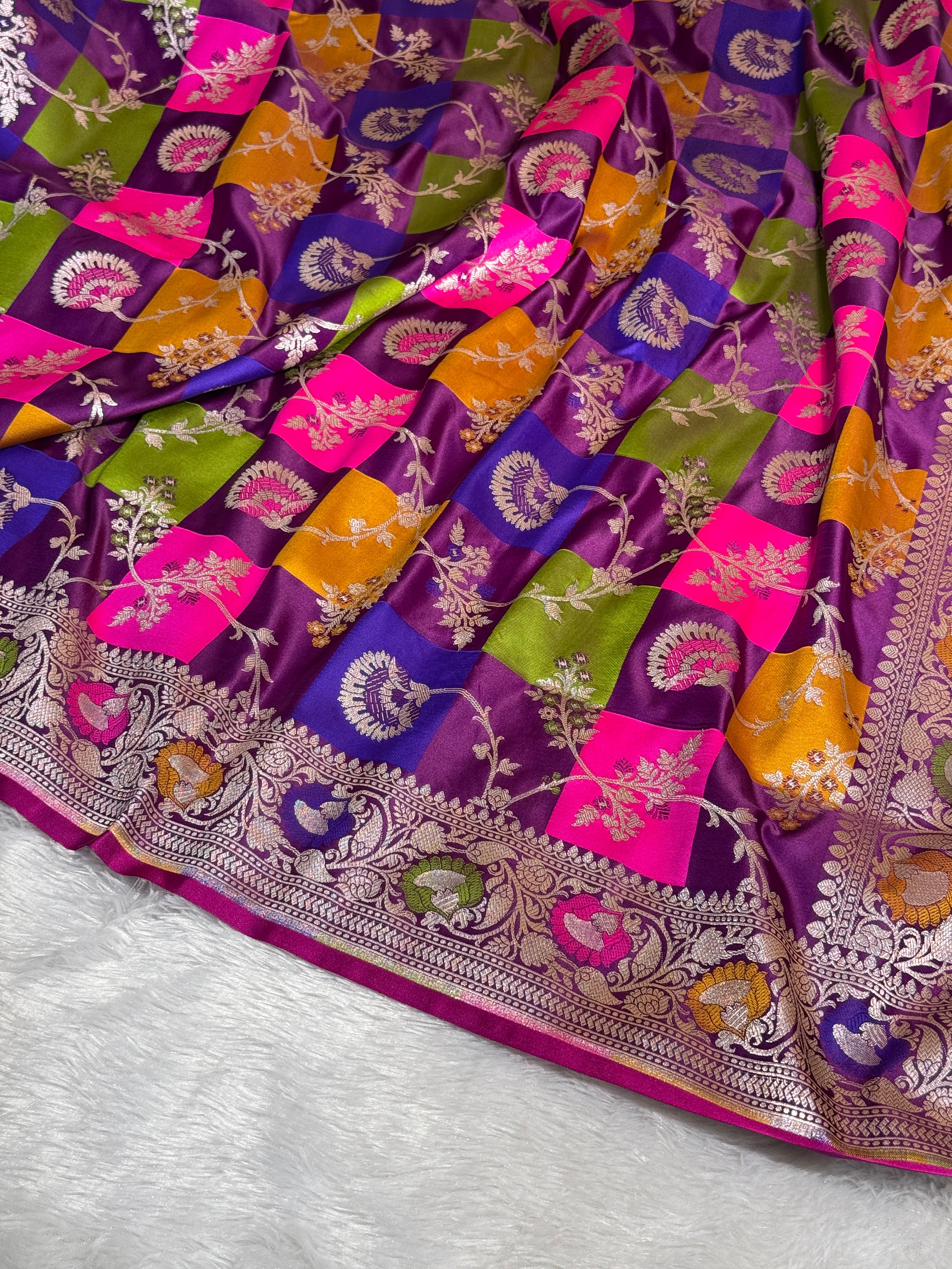 Mashru Silk Banarasi Rangkaat Saree Zari Border Pallu