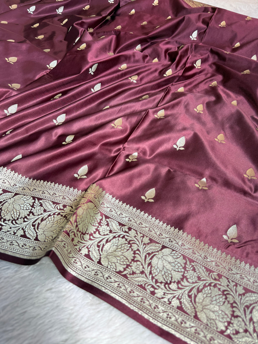 Mashru Katan Silk Banarasi Zari Border Buti Design Saree With Light Weight