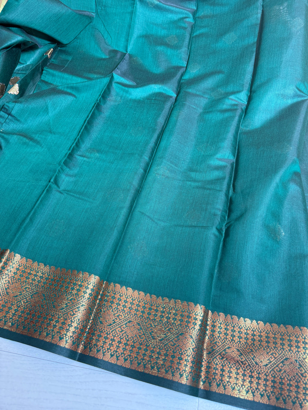 Soft Eri Silk Banarsi Weaving Buti Design Saree