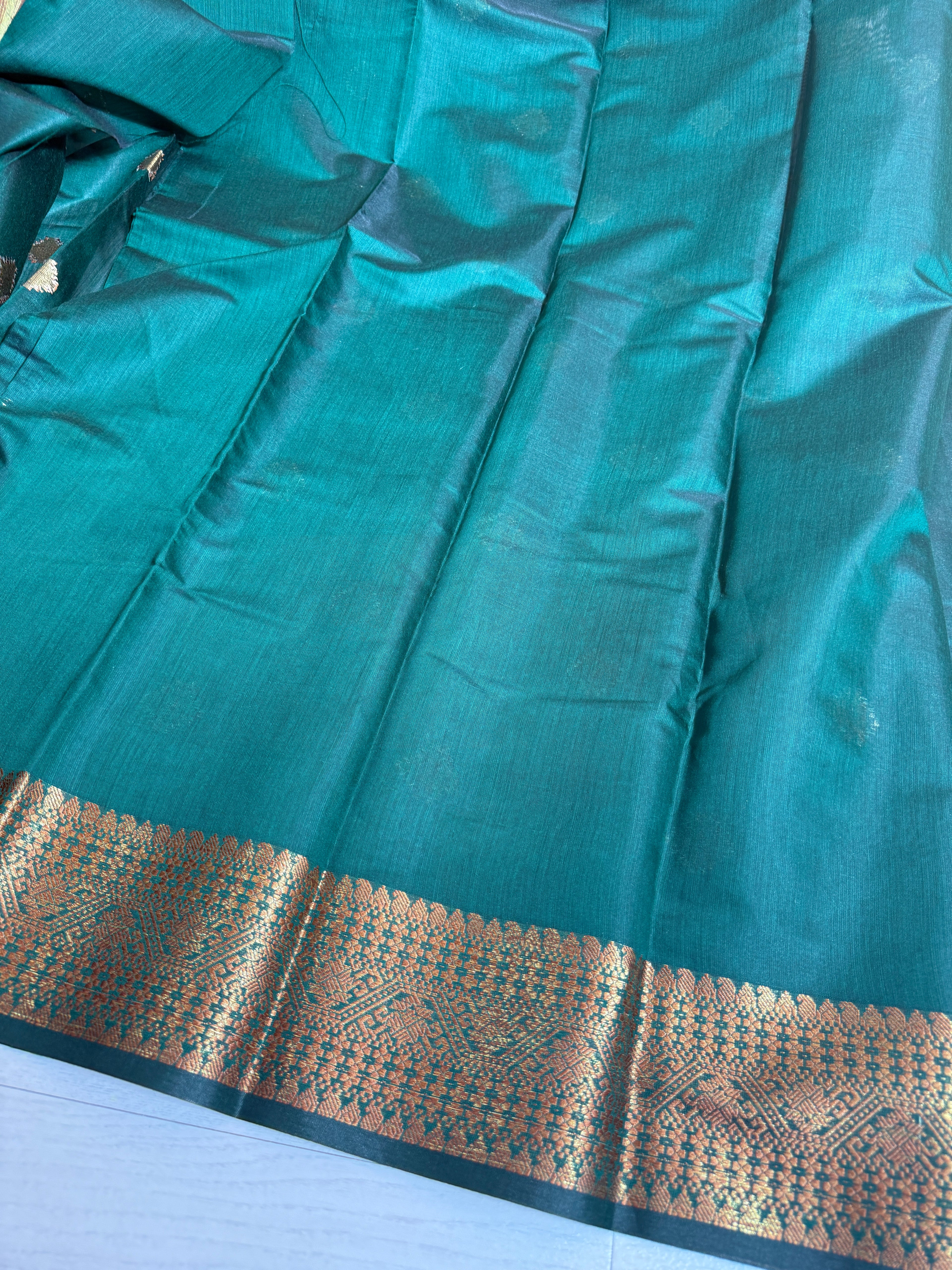 Soft Eri Silk Banarsi Weaving Buti Design Saree