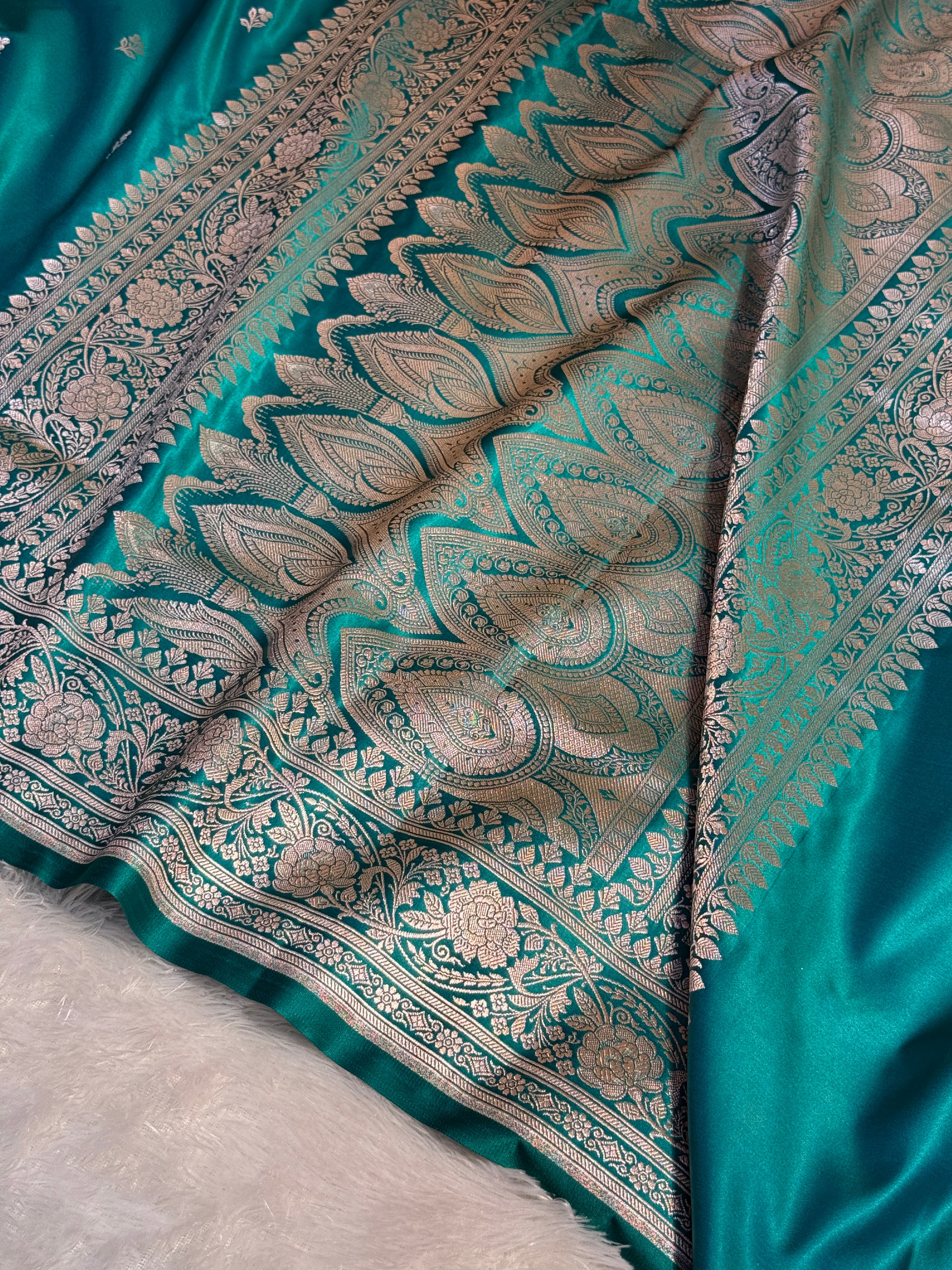 Mashru Silk Banarasi booti Saree Zari Border Pallu