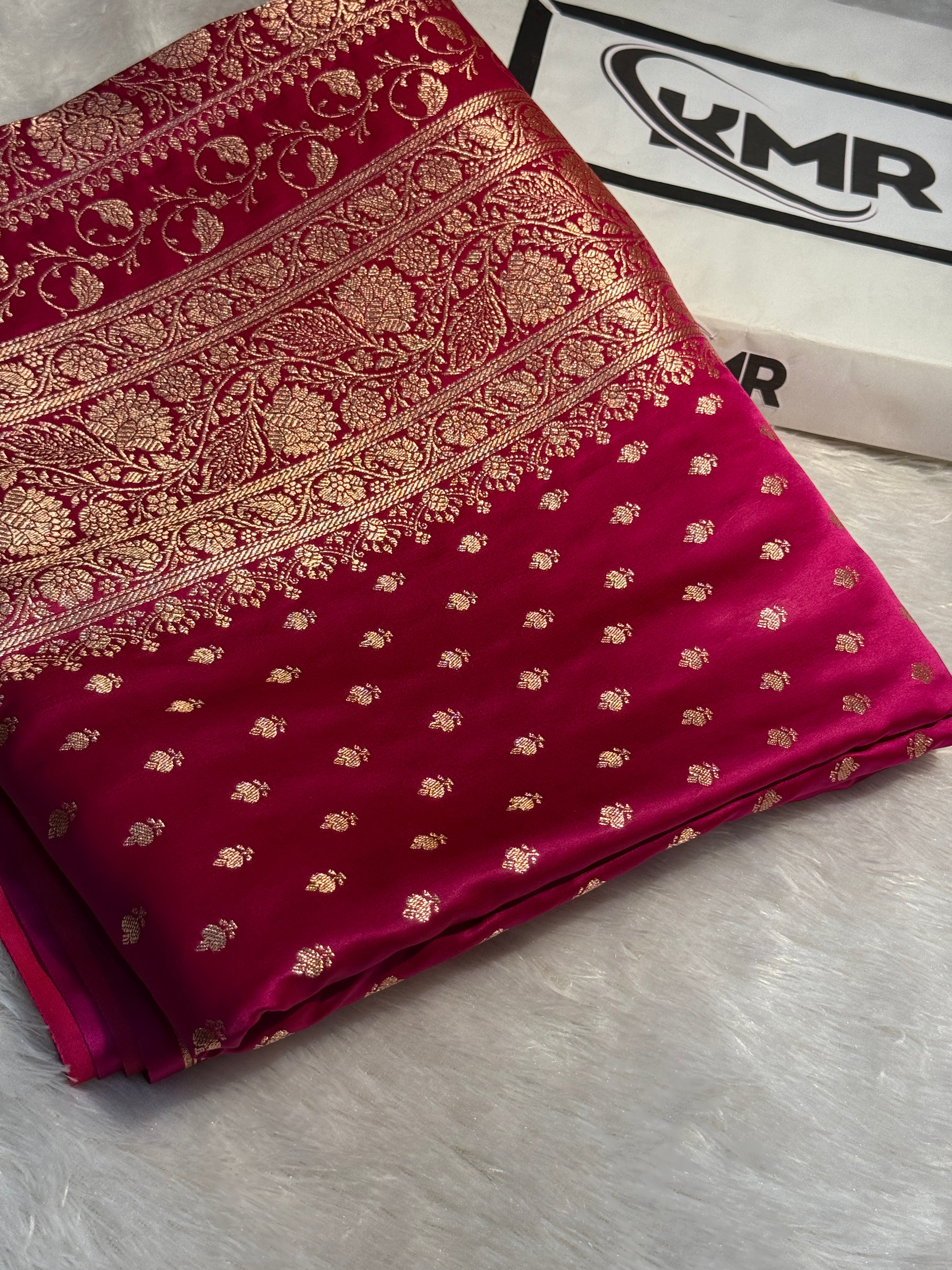 Mashru Silk Banarasi Zari Border Buti Design Saree