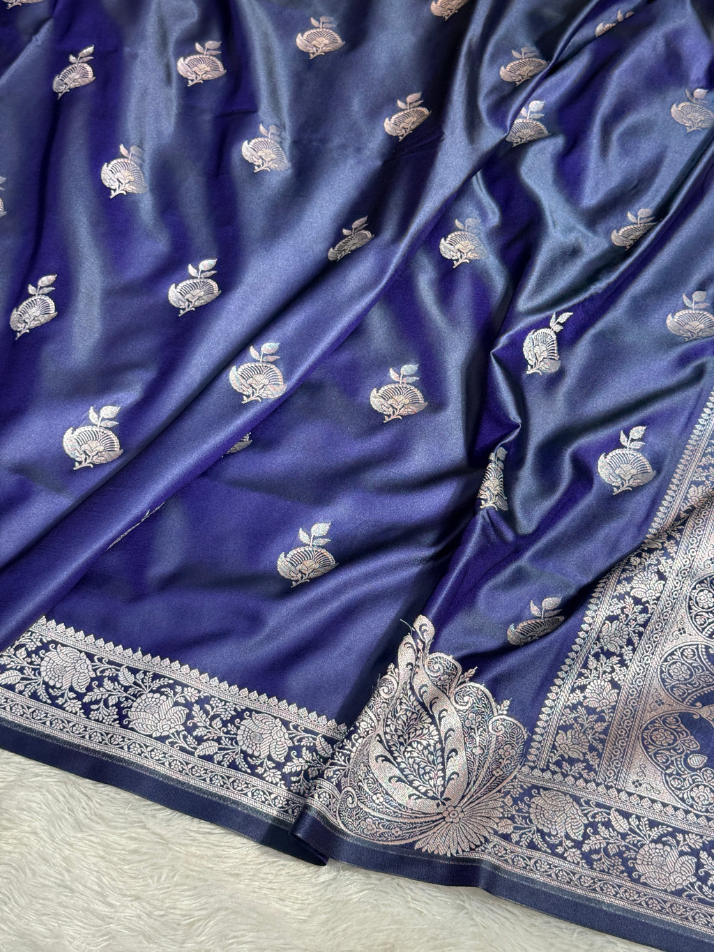 Mashru Silk Banarasi Booti Saree Zari Border Pallu