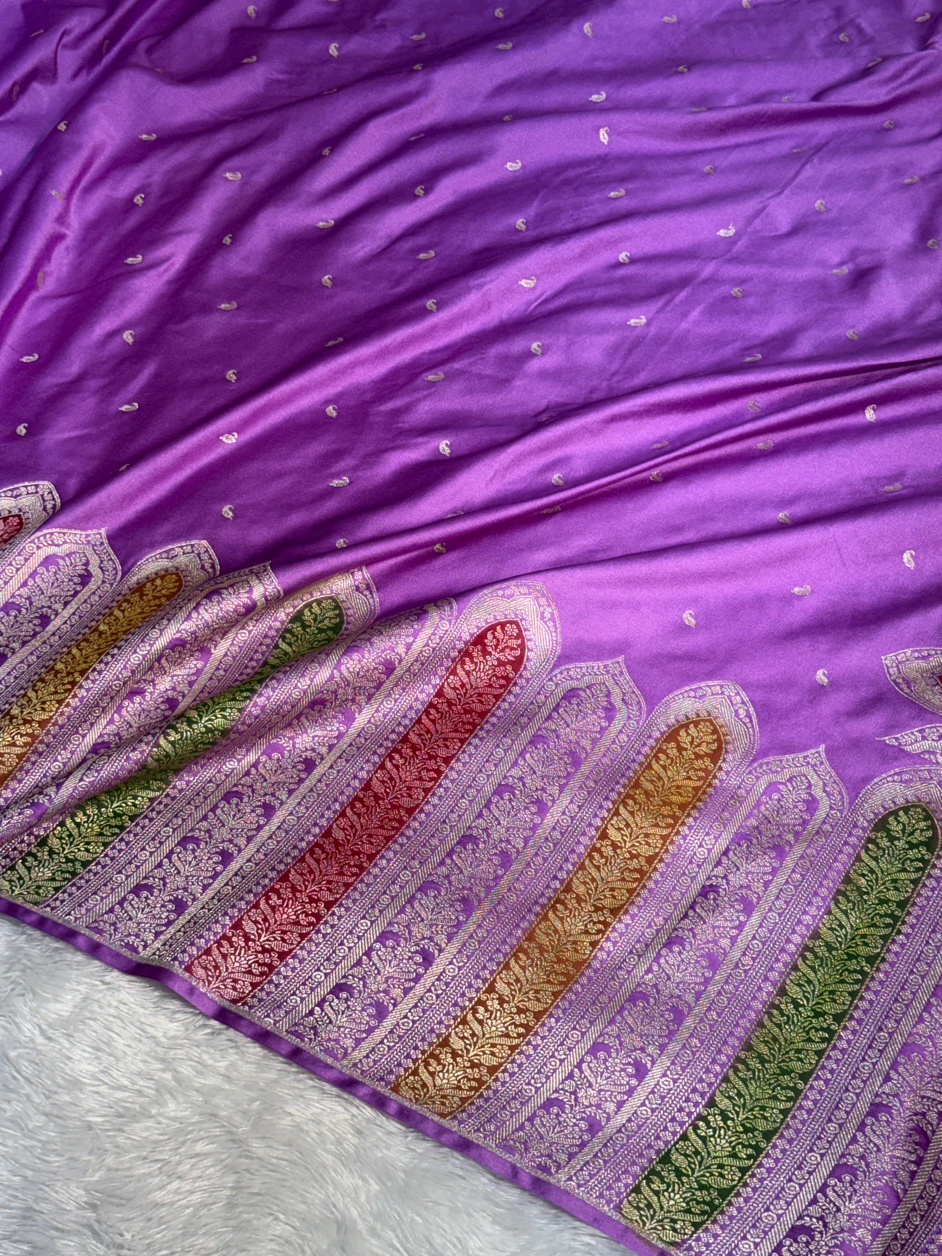 Premium Banarasi Skirt Border Mashru Katan Silk Saree With Handbrush Work