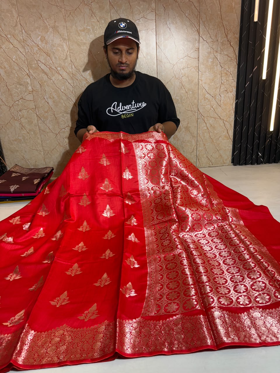 Pure Chiniya Silk Zari Border Buti Design Saree