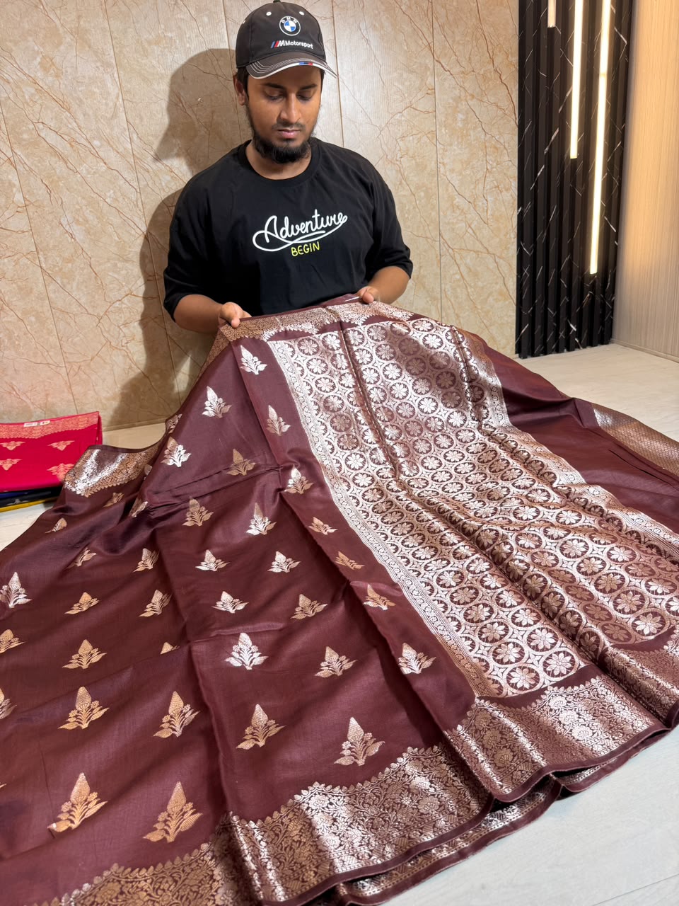 Pure Chiniya Silk Zari Border Buti Design Saree