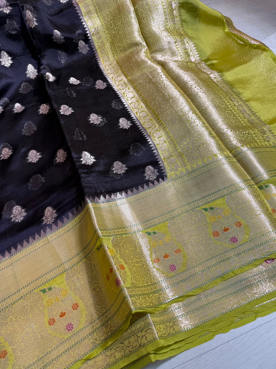 Pure Viscose Silk Contrast Dyeble Saree