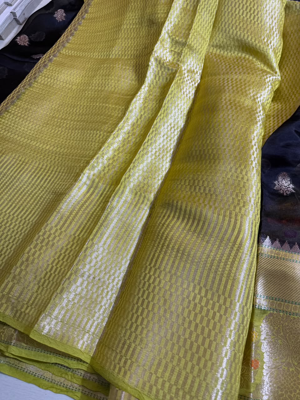 Pure Viscose Silk Contrast Dyeble Saree