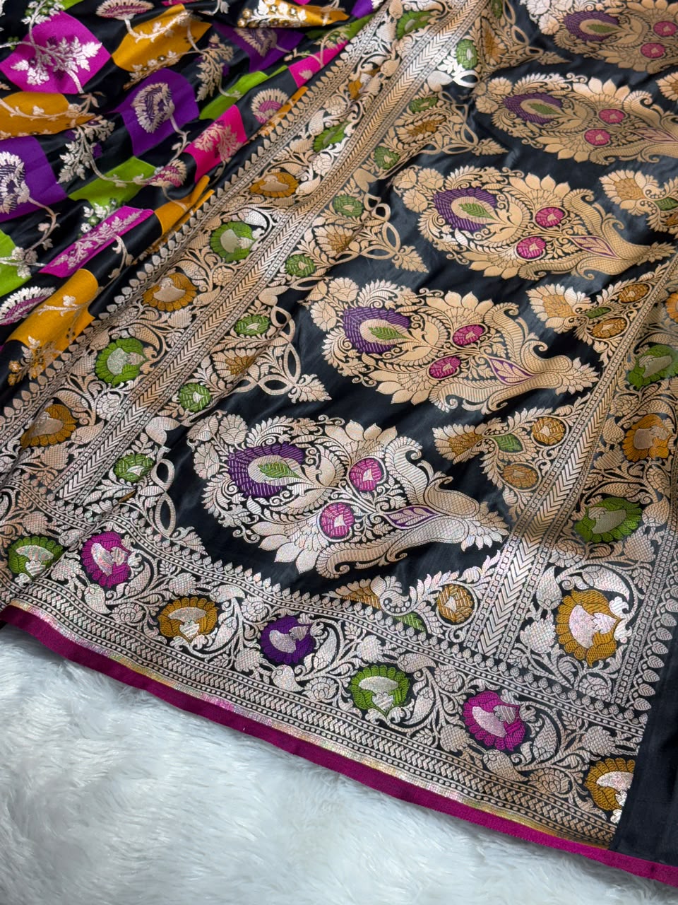 Pure Banarasi Rangkaat Silk Zari Border Saree