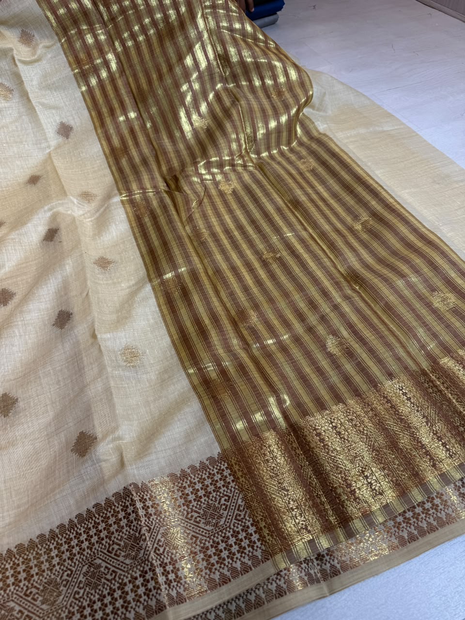 Soft Eri Silk Banarsi Weaving Buti Design Saree